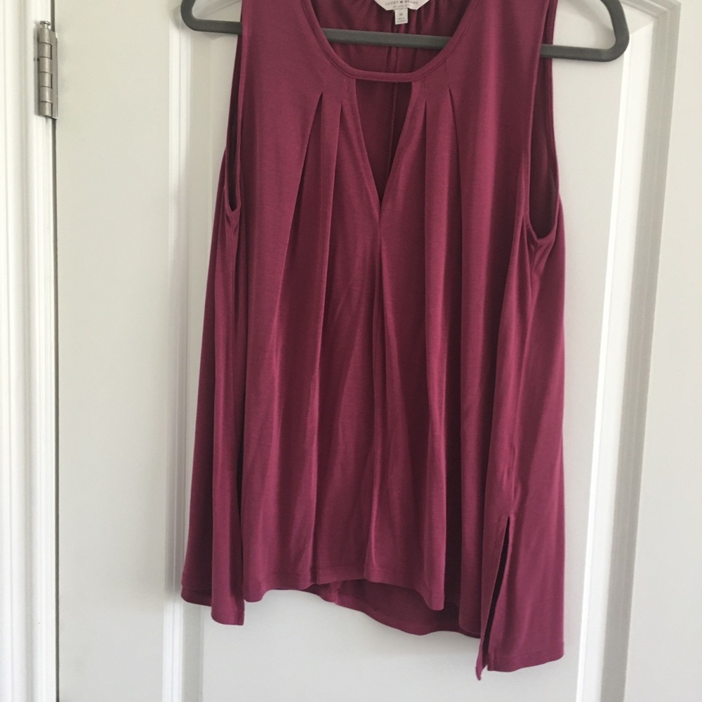 Magenta sleeveless flounce top